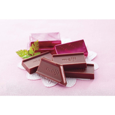 Meiji "Strawberry Chocolate Box"     , , 120 . (,  1)