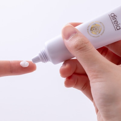 GRAZIA "Direia Stem Repair The Eye Cream" ����������������� ���� ��� ���� ������ ���� � ���������� �������� � ��������� ������, 20 �. (����, ��� 1)