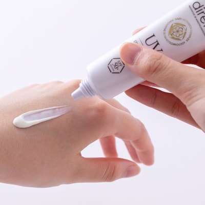 GRAZIA "Direia TO UV Stem Protection Cream SPF 50+ PA++++"     , , 20 . (,  1)