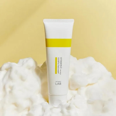 Unlabel Lab "Vitamin C" Пенка для умывания с витамином С и энзимами, 130 г. (вид 1) Unlabel Lab "Vitamin C" Пенка для умывания с витамином С и энзимами, 130 г. (фото, вид 1)