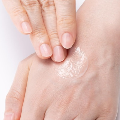 Kose Cosmeport "Coenrich Q10 The Premium Medicated CICA" ����������������� ���� ��� ��� � ���������� �������� ���������, 60 �. (����, ��� 2)