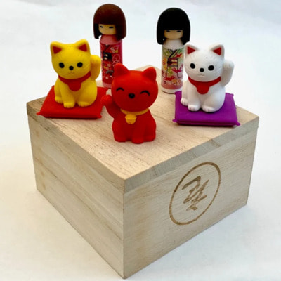 Iwako "Kokeshi Doll&Lucky Cat" Набор фигурных ластиков-пазлов в виде кукол Кокеши, котов счастья и подушек, 5 шт. + 2 шт. (вид 4) Iwako "Kokeshi Doll&Lucky Cat" Набор фигурных ластиков-пазлов в виде кукол Кокеши, котов счастья и подушек, 5 шт. + 2 шт. (фото, вид 4)
