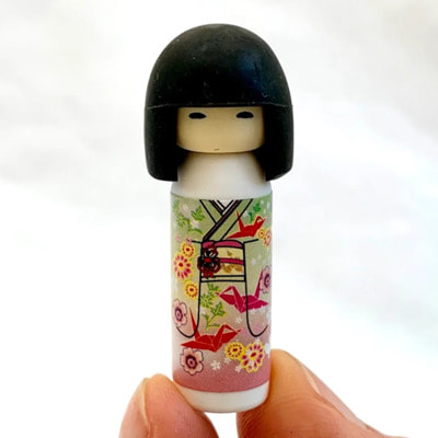 Iwako "Kokeshi Doll&Lucky Cat" Набор фигурных ластиков-пазлов в виде кукол Кокеши, котов счастья и подушек, 5 шт. + 2 шт. (вид 6) Iwako "Kokeshi Doll&Lucky Cat" Набор фигурных ластиков-пазлов в виде кукол Кокеши, котов счастья и подушек, 5 шт. + 2 шт. (фото, вид 6)