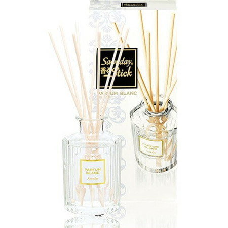 Kobayashi "Sawaday Stick Parfum Blanc" Натуральный аромадиффузор для дома, с теплым древесным ароматом и цветочно-цитрусовыми нотками, стеклянный флакон, 70 мл, 8 палочек. (фото)
