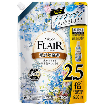 KAO "Flair Fragrance Flower Harmony" Кондиционер-смягчитель для белья, с ароматом цветочной гармонии, сменная упаковка, 950 мл. (фото)