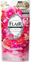 KAO "Flair Fragrance Floral Sweet" Кондиционер-смягчитель для белья, со сладким цветочно-фруктовым ароматом, сменная упаковка, 400 мл.