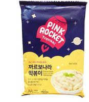 Young Poong "Pink Rocket Topokki Carbonara" Рисовые клецки с соусом карбонара, 240 г.