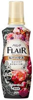 KAO "Flair Fragrance Rich Floral" Кондиционер-смягчитель для белья, с богатым фруктово-ягодным ароматом и цветочными нотками, 520 мл.